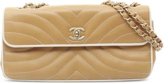 Chanel wave stitch coco mark chain shoulder bag - Neutrals