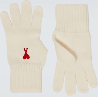 Ami Ami de Cour virgin wool gloves