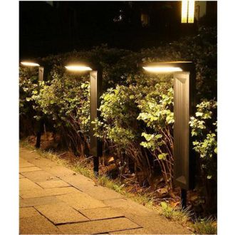 Trade Shop Trade Shop Traesio - Trade Shop - Lampione Con Picchetto Pannello Solare Sensore Crepuscolare Impermeabile Yh0802