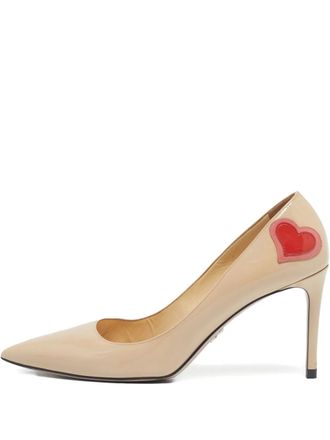 Prada patent-leather heart-appliqu&eacute; pumps - Neutrals