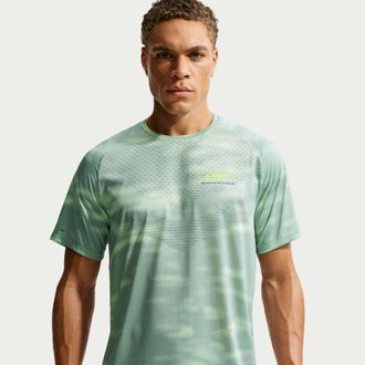 Nike Mens Stride Dri-FIT ADV Short-Sleeve Running Top in Green | IQ0984-006