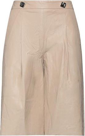 Ga&euml;lle Paris BOTTOMWEAR - Shorts & Bermuda Shorts on YOOX.COM