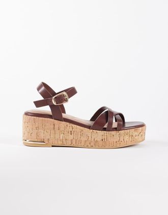 New Look Sandali flatform marroni in sughero-Marrone