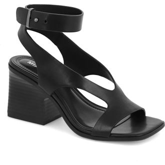 Mia Felipa Sandal in Black at Nordstrom Rack, Size 7.5