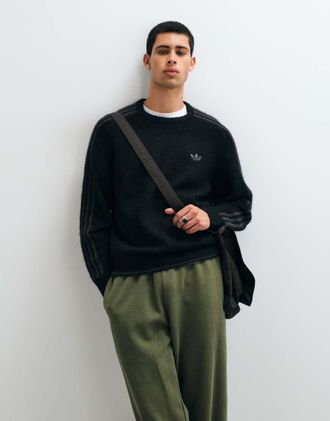 adidas Originals maglione lavorato a maglia soffice a tre strisce nero