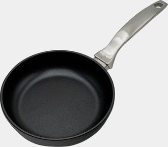 Swiss Diamond CHD Nonstick Fry Pan, 7-Inch in Black at Nordstrom