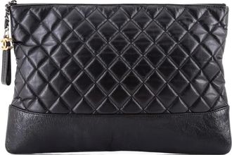 Chanel Gabrielle O Case Quilted Aged Calfskin Large clutch bag - Nero