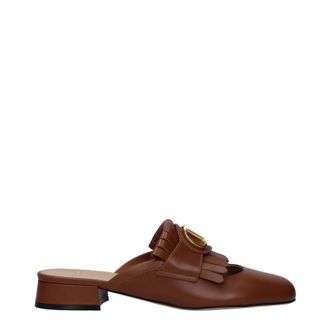 Valentino Garavani Slippers en klompen dames bruin leer