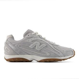 New Balance Unisex 204L en Gris, Cuero, Talla 37.5