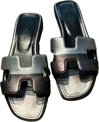 Herm&egrave;s Black Leather Oran Sandals Size 39