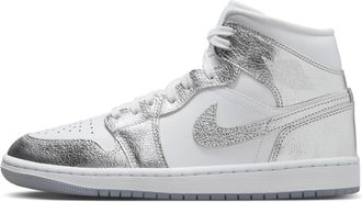 Nike Jordan Womens Air Jordan 1 Mid SE Shoes in White | FN5031-100