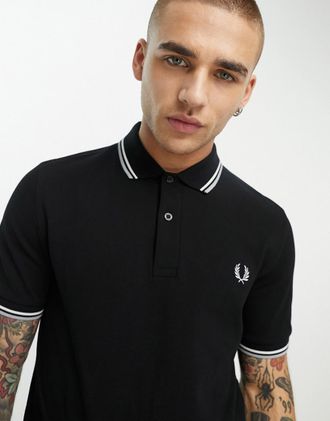 Fred Perry Polo nera con righe doppie a contrasto su maniche e colletto-Nero