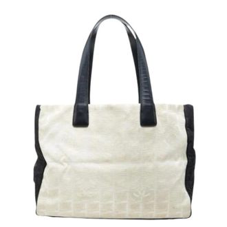 Chanel Pre-owned Tote Bags, female, Beige, Size: ONE SIZE Pre-owned Vintage Nylon Tote Bag