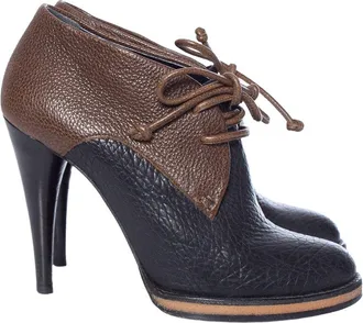 Balenciaga Womens Leather Lace-Up Ankle Shoot (Authentic Pre-Loved)