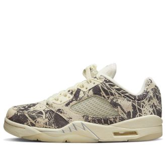 Air Jordan (WMNS) Air Jordan 5 Retro Low Expression DA8016-100