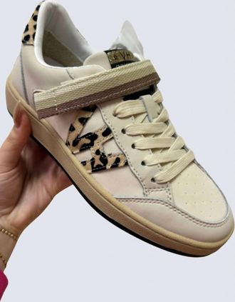 Vintage Havana Womens Pop Of Fun Tennis Shoes In Leopard Print