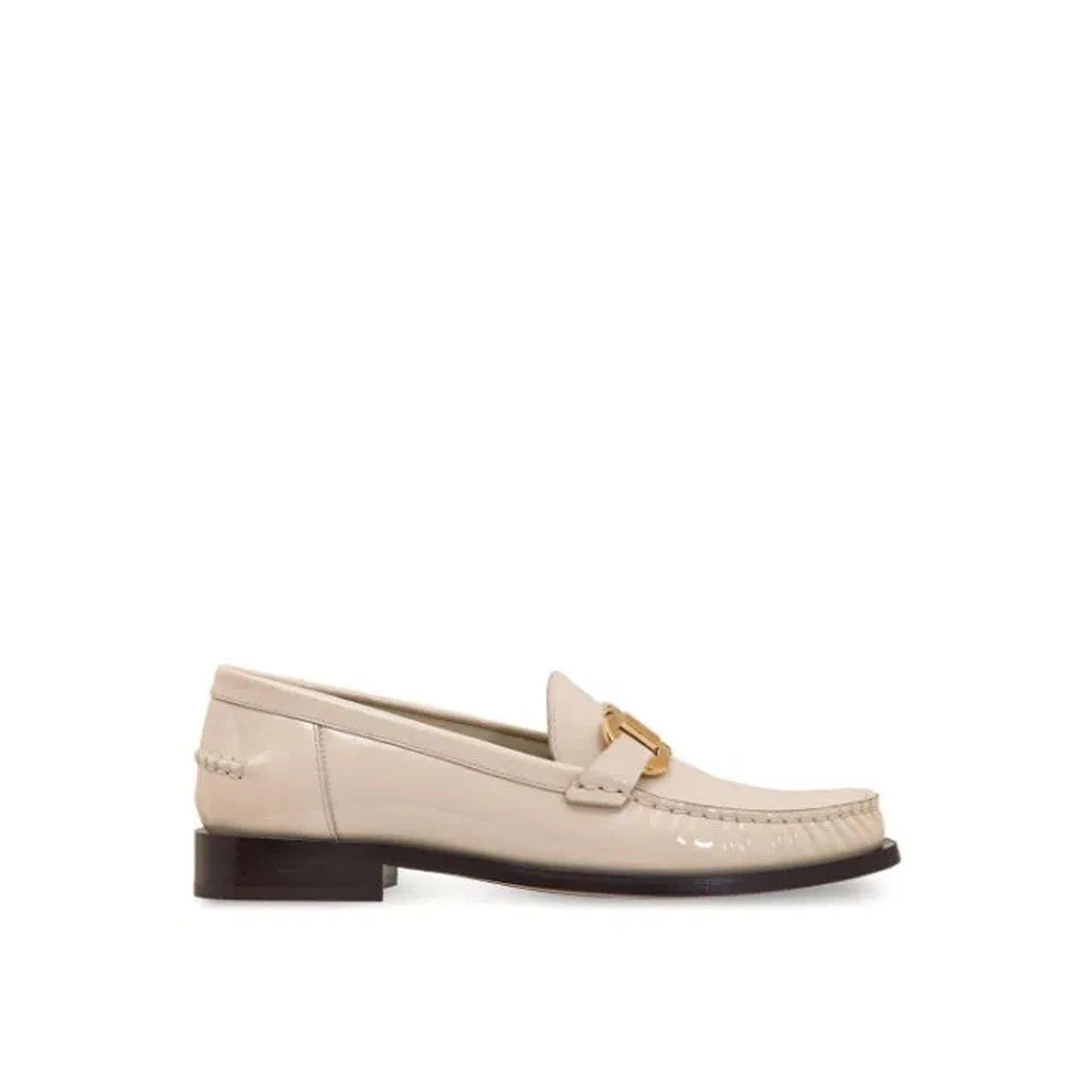 ローファー・オックスフォード Ferragamo Loafers & Slippers White Ferragamo: White Leather Slip-On Shoes now up to −75