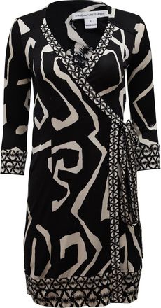Diane Von F&uuml;rstenberg Printed Wrap Dress in Black and White Silk