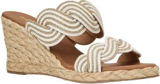 Andr&eacute; Assous Nolita Twist Wedge Slide Sandal in Natural/Platino at Nordstrom, Size 10