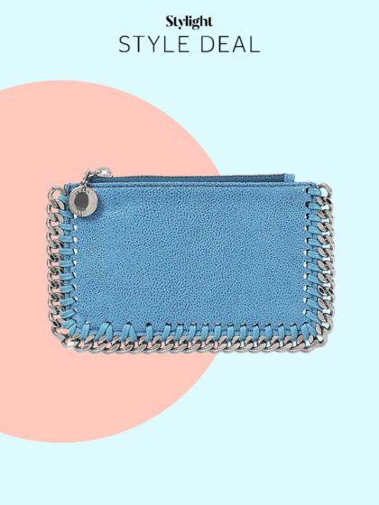 Mini ed adorabile: la clutch-portadocumenti Falabella di Stella McCartney è in sconto!