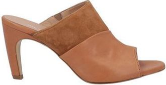 Janet & Janet FOOTWEAR - Sandals sur YOOX.COM