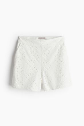 H&M Shorts mit Broderie Anglaise - Weiss