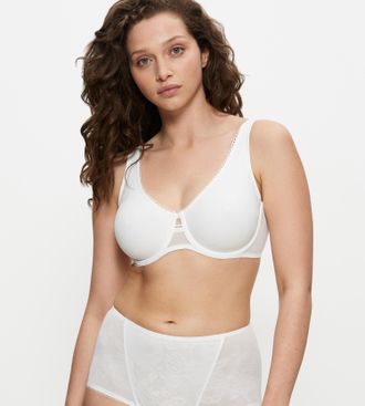 Triumph Minimizer-BH TRIUMPH Wild Rose Sensation, Damen, Gr. 70, Cup E, weiss (silk wei&szlig;), Spitze, Obermaterial: 82% Polyamid, 18% Elasthan, BHs Minimizer-BH,