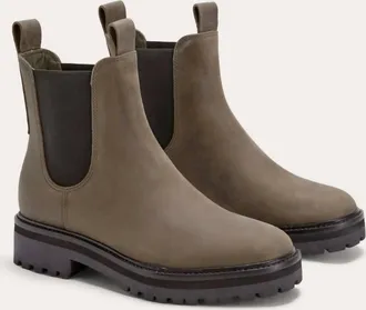 Everlane Womens Lug Chelsea Boots In Vintage Fossil Brown