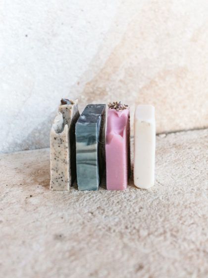 Beauty-Bewegung: Alles, was du über festes Shampoo und Duschseife wissen musst