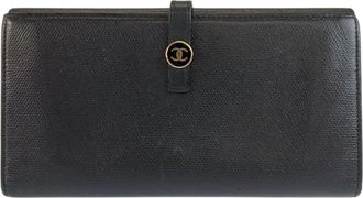Chanel Black Leather Wallet (Bi-Fold) (Pre-Owned)