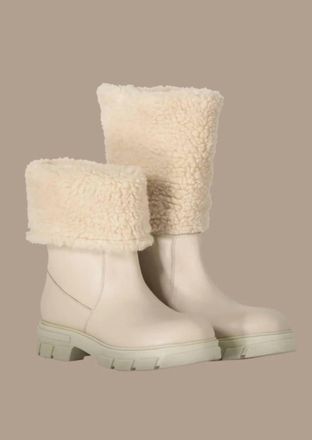 Summum Teddy Boots In Ivory