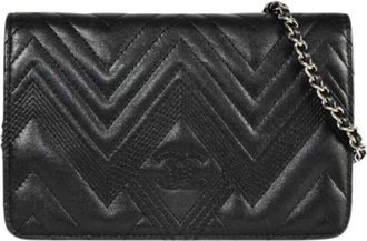 Chanel Pre-owned Cross Body Bags, female, Black, Size: ONE SIZE Pre-owned Chain/Shoulder wallet