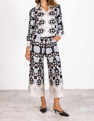 Lavender Brown Aiya Cropped Pants In Blue/cream Black