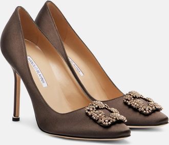 Manolo Blahnik Hangisi 90 embellished satin pumps