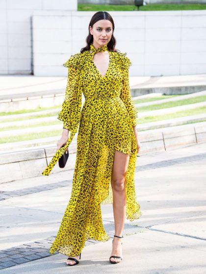 Luce como Irina Shayk la tendencia del otoño, este verano