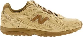 New Balance 204L Sneakers - Dames - Sport - Beige - Maat: 34 EU Zijde