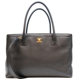 Chanel Black Leather Tote Bag (Pre-Owned)