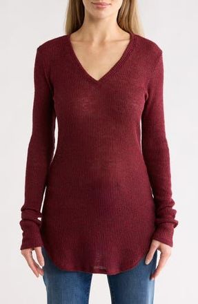 Go Couture V-Neck Long Sleeve Knit T-Shirt in Chili Oil at Nordstrom Rack, Size X-Large