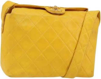 Chanel Pre-owned Cross Body Bags, female, Yellow, Size: ONE SIZE Pre-owned Leather Cross Body Bag