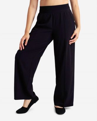 Danskin Wide Legged Pant In Black