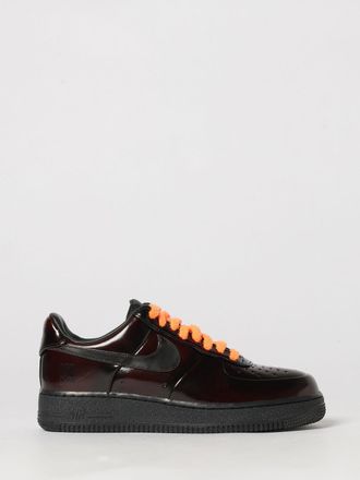 Nike Sneakers Air Force 1 07 in pelle con iconico logo Swoosh e punta traforata