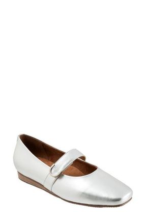 Softwalk Valdivia Mary Jane Flat in Silver at Nordstrom, Size 10.5