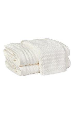 Matouk Seville Bath Towel in Bone at Nordstrom Rack
