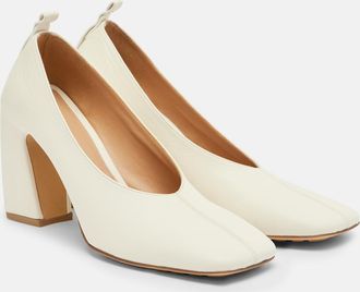 Bottega Veneta Salones Allegra de piel
