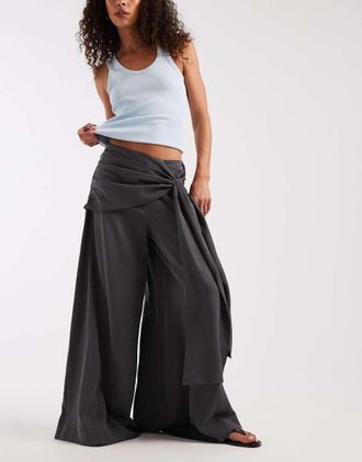 Asos pantaloni a gamba larga con dettaglio avvolgente in antracite-Grigio