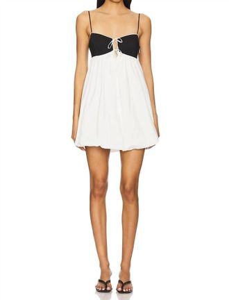 Nia Nicolette Mini Dress In White/ Black