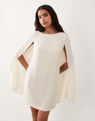 Ralph Lauren Vestito corto a maniche lunghe color crema-Bianco