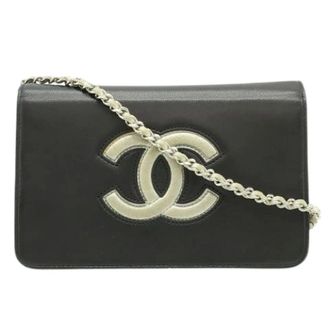 Chanel Pre-owned Cross Body Bags, female, Black, Size: ONE SIZE Pre-owned Coco Mark Leather Chain Wallet