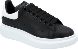 Alexander McQueen Alexander McQueen Dames Oversized Sneaker Larry in Zwart/Wit