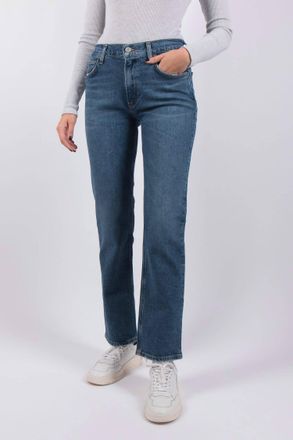 A Gold E Lyle Low Rise Slim Jean In Nova